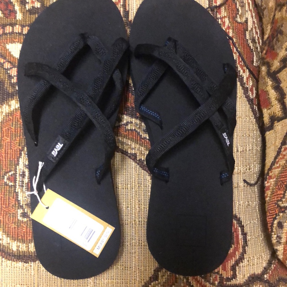 Brand new with tags Teva criss cross flip flops